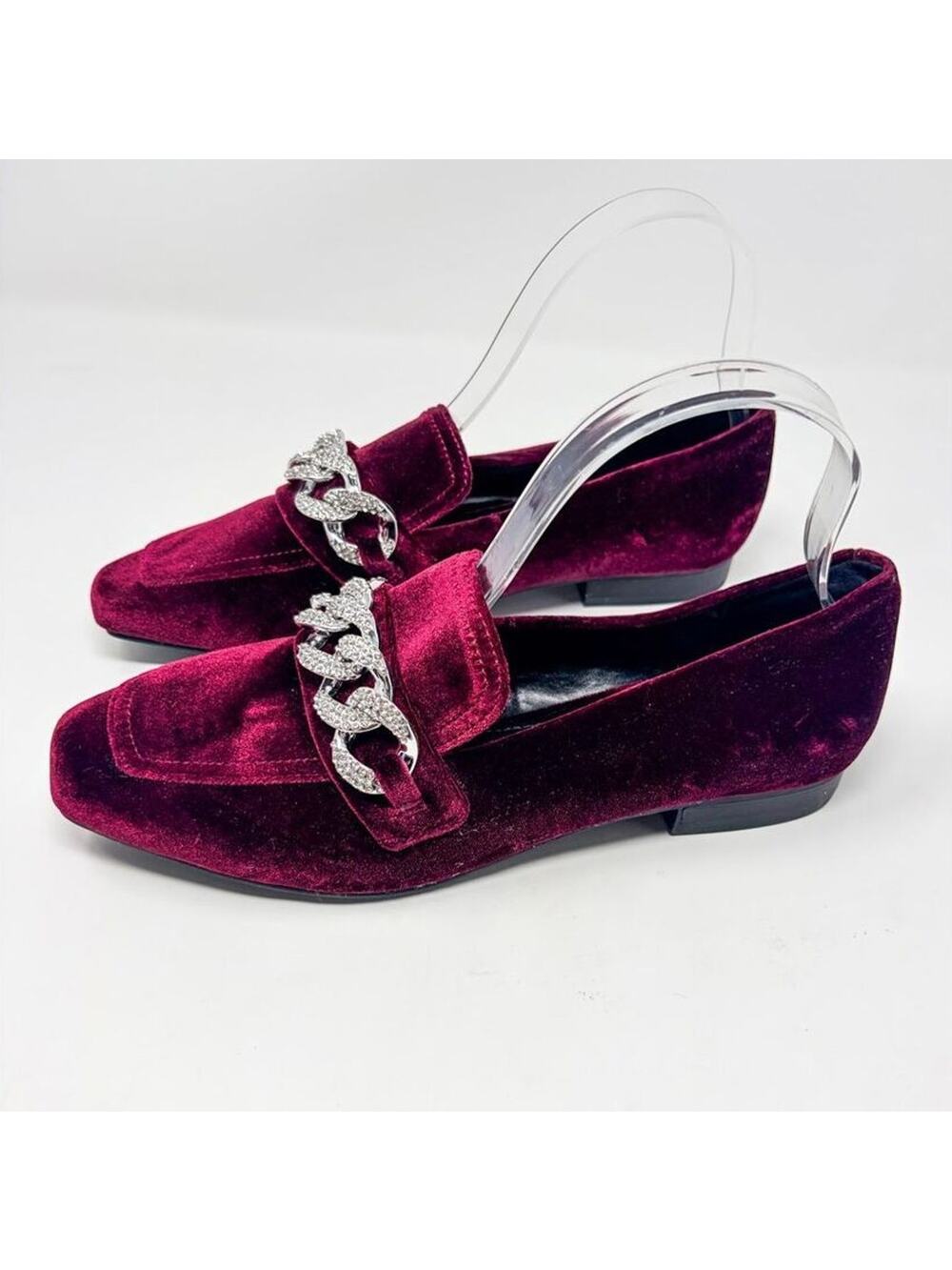 NWOT Steve Madden Women's Rilynn Rhinestone Chain Velvet Loafers Burgundy Size 7